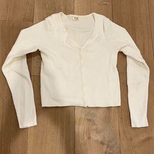 Brandy Melville long sleeve shirt